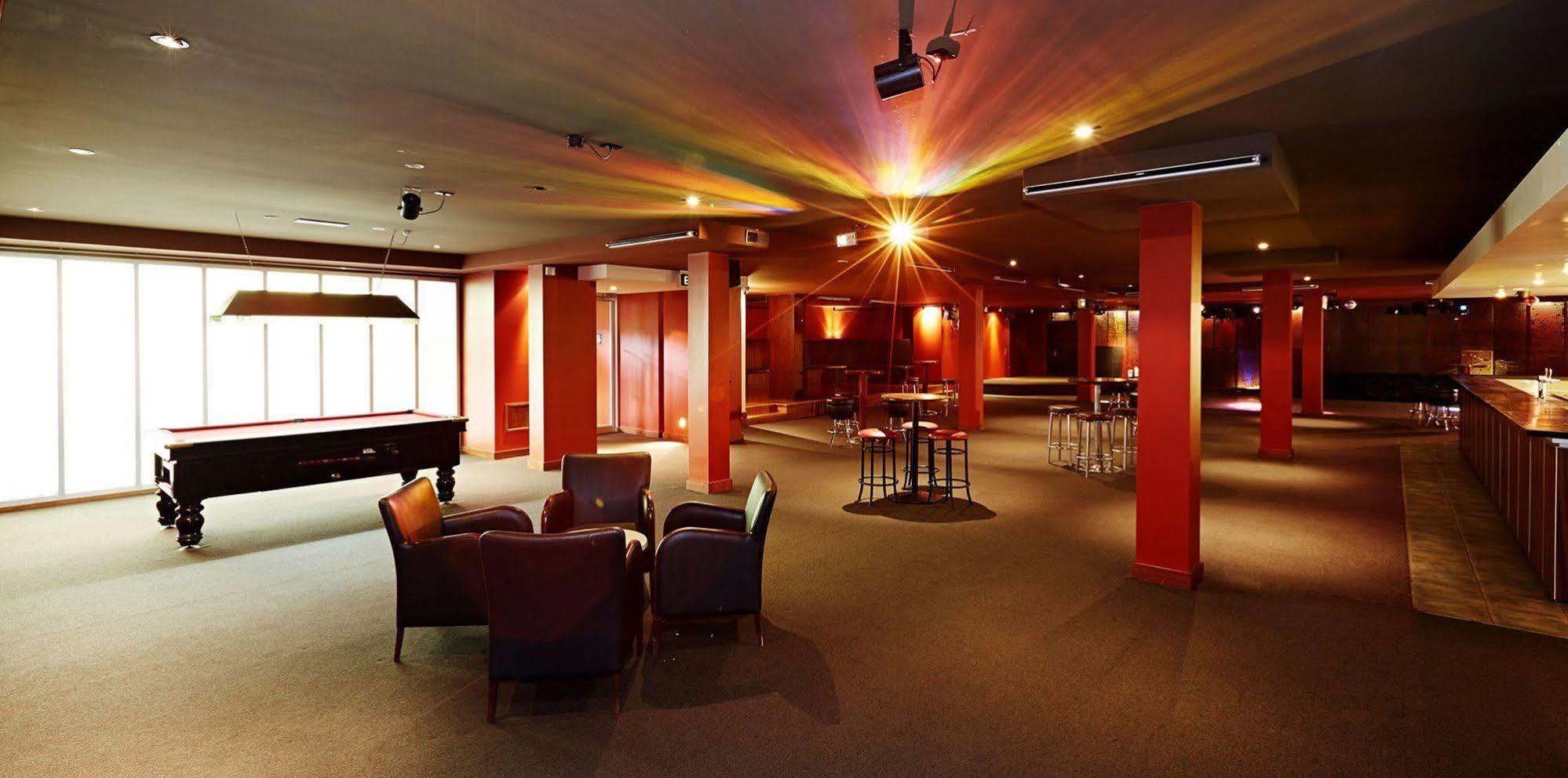 Nightcap at Waltzing Matilda Hotel Springvale Exteriör bild